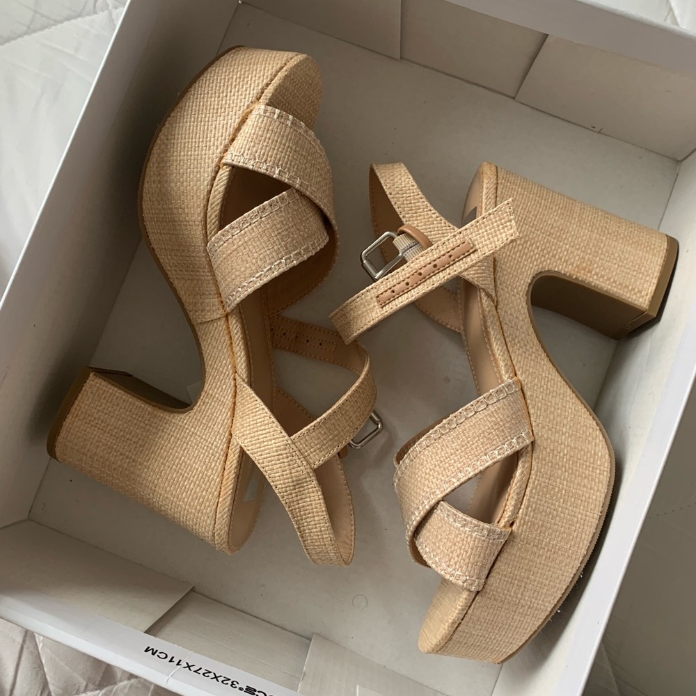 Dolce Vita Sandals NWT